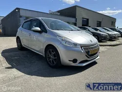 Grijs Gebruikt 2013 Peugeot 208 Active Hatchback | € 3.350 (Eerlijke prijs)