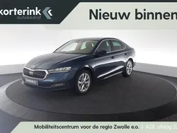 Blauw Gebruikt 2021 Skoda Octavia Business Line Hatchback | € 19.950 (Iets duurder)