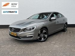 Grijs Gebruikt 2015 Volvo S60 Summum Sedan | € 9.995 (Super prijs)