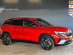 Rood Nieuw 2024 Renault Austral Iconic Esprit Alpine SUV | € 46.995 (Duur)