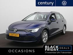 Blauw Gebruikt 2023 VW Golf VIII Life Stationwagen | € 26.750 (Goede deal)