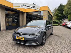 Grijs Gebruikt 2022 VW Golf VIII R-line Hatchback | € 22.849 (Super prijs)
