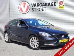 Zwart Gebruikt 2013 Volvo V40 Momentum Stationwagen | € 11.999 (Iets duurder)