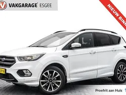 Wit Gebruikt 2018 Ford Kuga ST-Line SUV | € 15.940 (Goede deal)