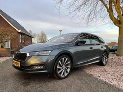 Grijs, metallic lak Gebruikt 2021 Skoda Octavia Sport Stationwagen | € 38.500
