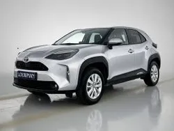 Grijs metallic Gebruikt 2024 Toyota Yaris Cross Active SUV | € 28.350 (Goede deal)