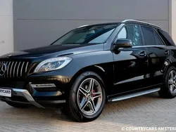Zwart Gebruikt 2013 Mercedes ML350 SUV | € 21.900 (Eerlijke prijs)