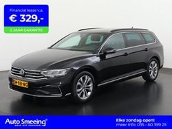Deep black pearl effect (2t) Gebruikt 2022 VW Passat GTE Stationwagen | € 25.495 (Goede deal)
