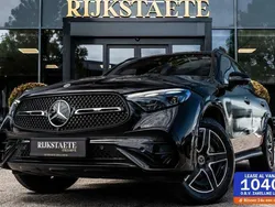 Zwart Gebruikt 2023 Mercedes GLC300e AMG SUV | € 64.900 (Eerlijke prijs)