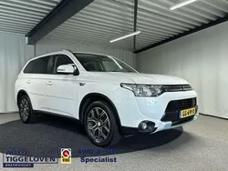 Wit Gebruikt 2015 Mitsubishi Outlander P-HEV Edition SUV | € 15.695 (Eerlijke prijs)
