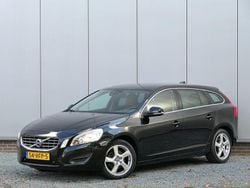 Zwart Gebruikt 2011 Volvo V60 Momentum Stationwagen | € 11.999 (Duur)