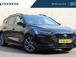 Zwart Gebruikt 2023 Ford Focus ST-Line X Stationwagen | € 25.400 (Eerlijke prijs)