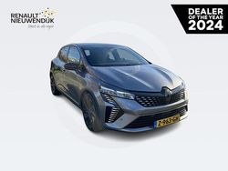 Grijs Gebruikt 2024 Renault Clio V Esprit Alpine Hatchback | € 23.750 (Eerlijke prijs)