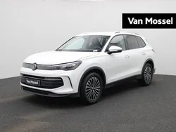 Wit, metallic lak Gebruikt 2024 VW Tiguan Edition SUV | € 43.400 (Eerlijke prijs)