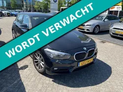 Zwart Gebruikt 2018 BMW 116 Executive Hatchback | € 10.745 (Eerlijke prijs)