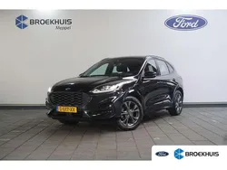 Zwart Gebruikt 2023 Ford Kuga ST-Line SUV | € 26.400 (Goede deal)