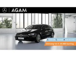Zwart, metallic lak Gebruikt 2024 Mercedes CLA180 Shooting Brake AMG line Stationwagen | € 49.950