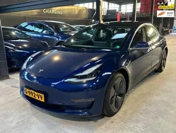 Blauw Gebruikt 2019 Tesla Model 3 Long Range Sedan | € 17.444 (Goede deal)