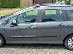 Grijs Gebruikt 2011 Peugeot 308 MPV | € 750 (Super prijs)