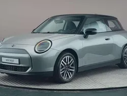 Grijs Nieuw 2024 Mini Cooper Classic Hatchback | € 29.990 (Goede deal)