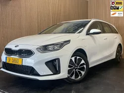 Wit, metallic lak Gebruikt 2021 Kia Ceed Sportswagon Stationwagen | € 15.950 (Eerlijke prijs)