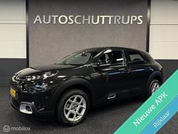 Zwart Gebruikt 2018 Citroën C4 Feel SUV | € 8.949 (Eerlijke prijs)
