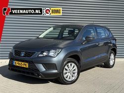 Grijs, metallic lak Gebruikt 2017 Seat Ateca Reference SUV | € 13.945 (Eerlijke prijs)