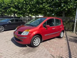 Rood Gebruikt 2006 Renault Modus Dynamique MPV | € 2.190 (Eerlijke prijs)