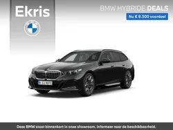 Grijs Nieuw 2024 BMW 530e M Sport Stationwagen | € 84.654 (Goede deal)