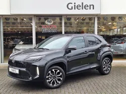 Zwart Nieuw 2025 Toyota Yaris Cross Comfort SUV | € 34.900 (Eerlijke prijs)