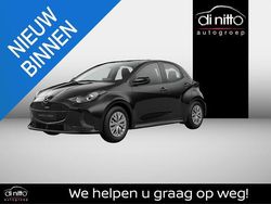 Zwart Gebruikt 2024 Mazda 2 Center-Line Hatchback | € 24.990 (Eerlijke prijs)