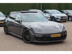 Grijs, metallic lak Gebruikt 2018 Porsche Panamera Sport Turismo Sedan | € 59.950 (Super prijs)