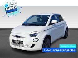 Wit Nieuw 2025 Fiat 500e Hatchback | € 30.270 (Eerlijke prijs)