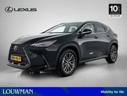 Donker zwart metallic Nieuw 2025 Lexus NX450h+ Luxury Line SUV | € 66.950 (Eerlijke prijs)