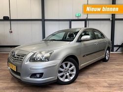 Grijs Gebruikt 2006 Toyota Avensis Luna Hatchback | € 4.990 (Iets duurder)