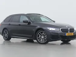 Grijs Gebruikt 2023 BMW 530e Comfort Edition Stationwagen | € 44.400 (Goede deal)