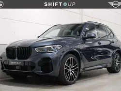 Grijs Gebruikt 2022 BMW X5 M Sport SUV | € 65.940 (Goede deal)