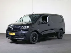 Zwart Gebruikt 2023 Fiat e-Doblò L2 50 kWh MPV | € 24.950 (Eerlijke prijs)
