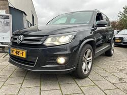 Zwart (metallic) Gebruikt 2016 VW Tiguan R-line Edition SUV | € 18.440 (Eerlijke prijs)