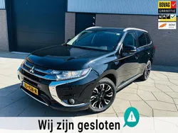 Zwart Gebruikt 2015 Mitsubishi Outlander P-HEV Edition SUV | € 16.995 (Eerlijke prijs)