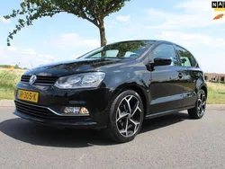 Zwart Gebruikt 2016 VW Polo Comfortline Hatchback | € 7.975 (Eerlijke prijs)