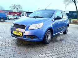 Blauw, metallic lak Gebruikt 2008 Chevrolet Aveo Hatchback | € 1.199 (Eerlijke prijs)