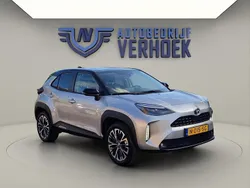 Grijs Gebruikt 2022 Toyota Yaris Cross Executive SUV | € 27.900 (Eerlijke prijs)