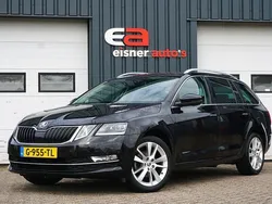 Zwart, metallic lak Gebruikt 2019 Skoda Octavia Style Stationwagen | € 12.895 (Eerlijke prijs)
