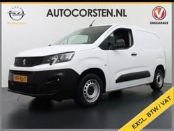 Wit Gebruikt 2022 Peugeot Partner Premium Van | € 7.895 (Goede deal)