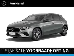 Grijs Nieuw 2025 Mercedes A180 Luxury Hatchback | € 44.150