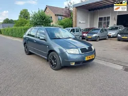 Grijs Gebruikt 2003 Skoda Fabia Stationwagen | € 1.299 (Eerlijke prijs)