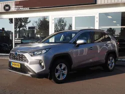Grijs Gebruikt 2019 Toyota RAV4 Hybrid SUV | € 29.450 (Eerlijke prijs)
