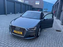 Grijs Gebruikt 2017 Audi A3 S-Line Hatchback | € 17.500 (Eerlijke prijs)
