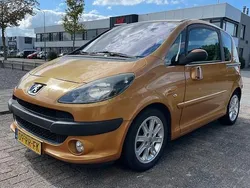 Oranje Gebruikt 2005 Peugeot 1007 Hatchback | € 2.449 (Iets duurder)
